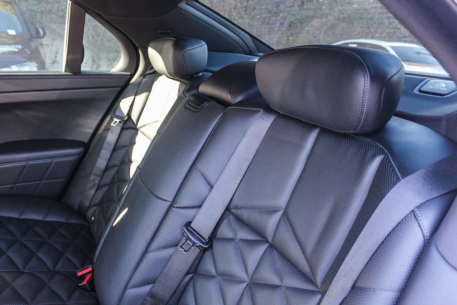 Used 2025 BMW 740i 740i w/ Premium Package image 17