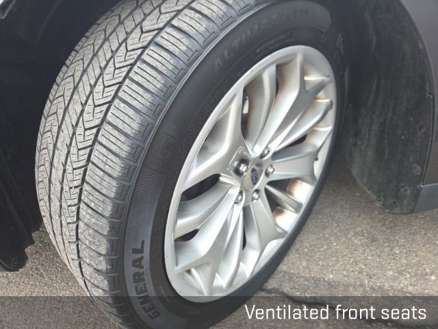 Used 2017 Ford Taurus Limited image 30