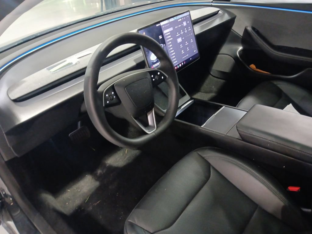 Used 2025 Tesla Model 3 RWD image 4