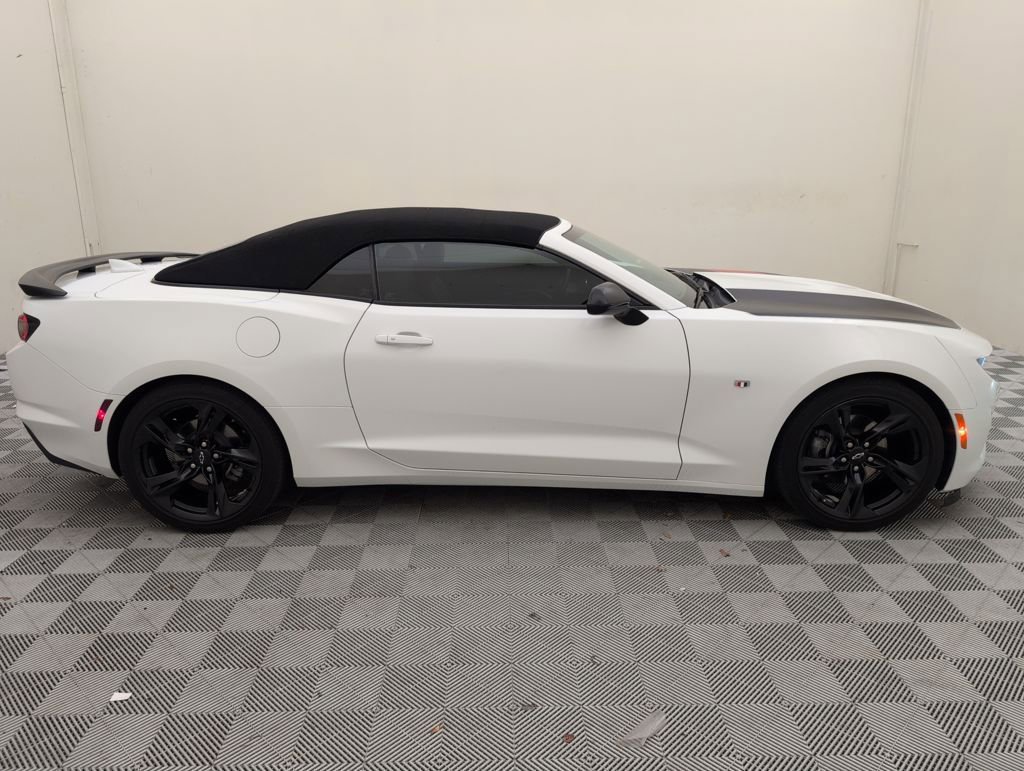 Used 2023 Chevrolet Camaro LT w/ RS Package image 2