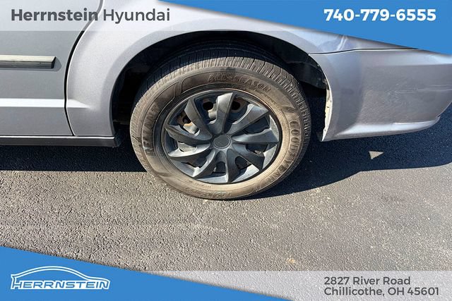 Used 2014 Dodge Grand Caravan American Value Package FWD image 17