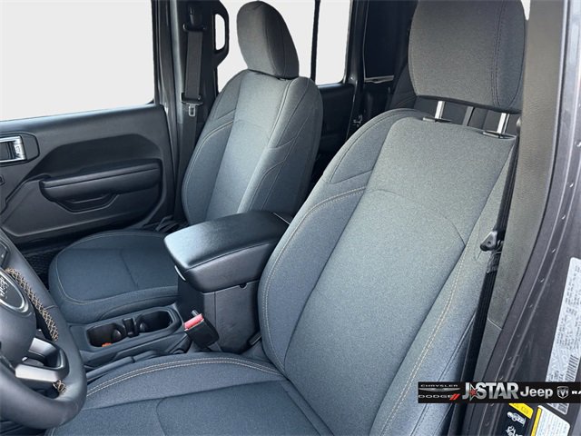 Used 2024 Jeep Gladiator Sport image 12