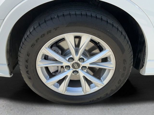 Used 2025 Audi Q3 2.0T Premium image 9