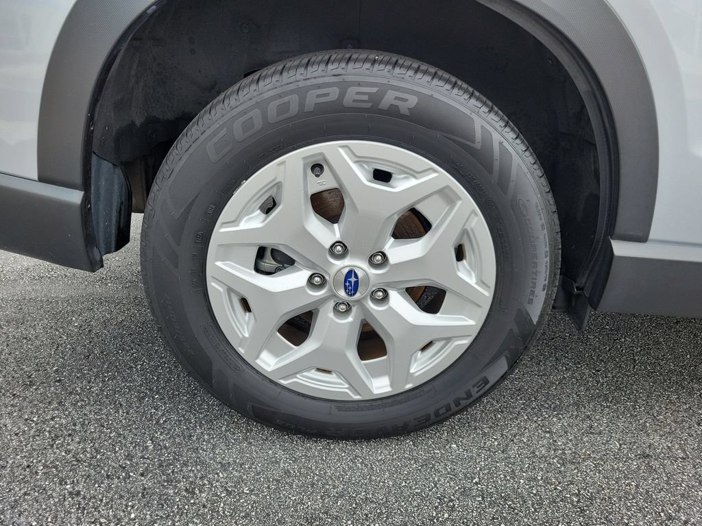 Used 2021 Subaru Forester AWD/4WD image 5