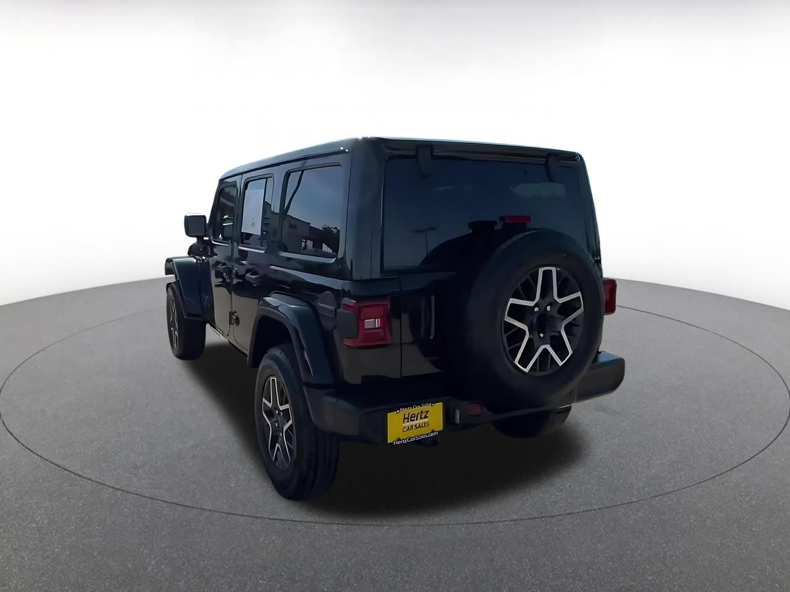 Used 2025 Jeep Wrangler Unlimited Sahara AWD/4WD image 8