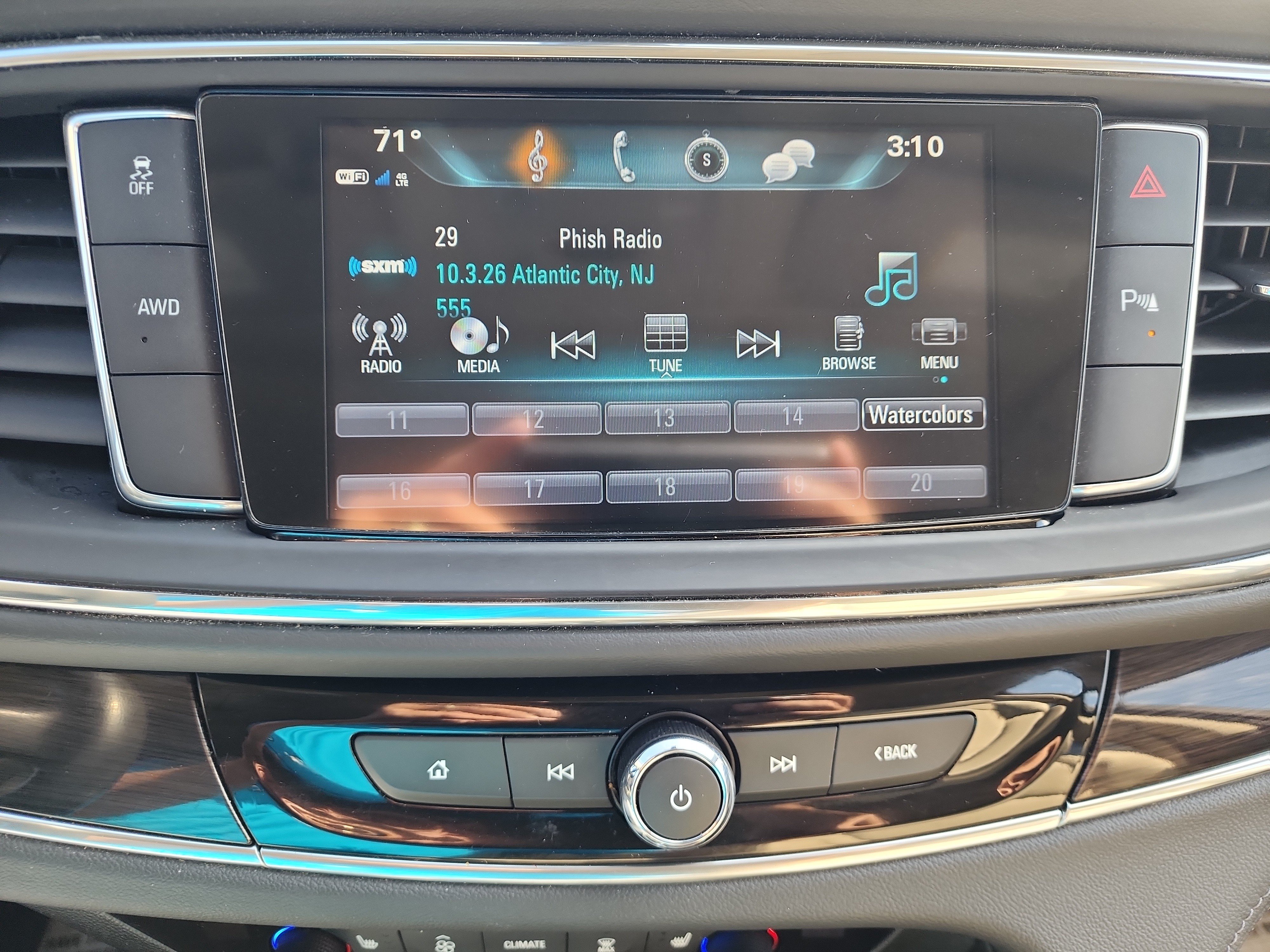 Certified 2019 Buick Enclave Essence AWD/4WD image 17