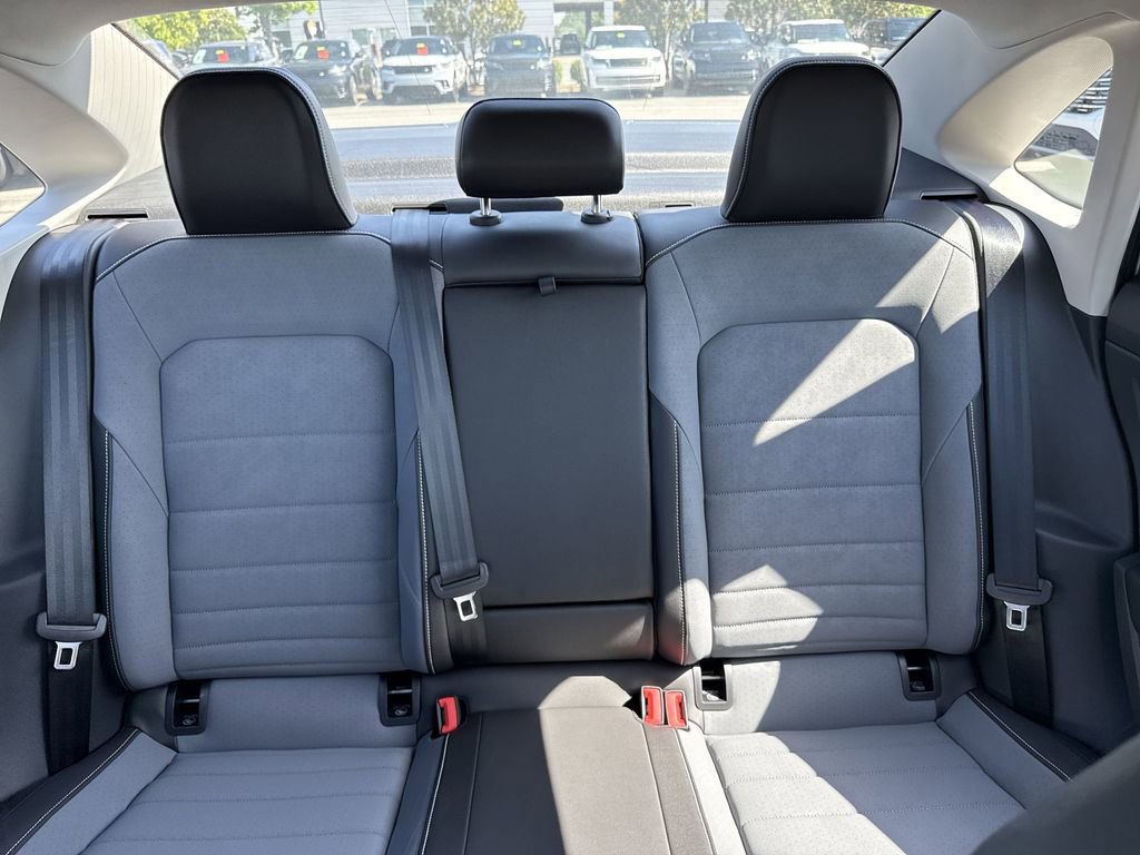 New 2025 Volkswagen Jetta SE image 29