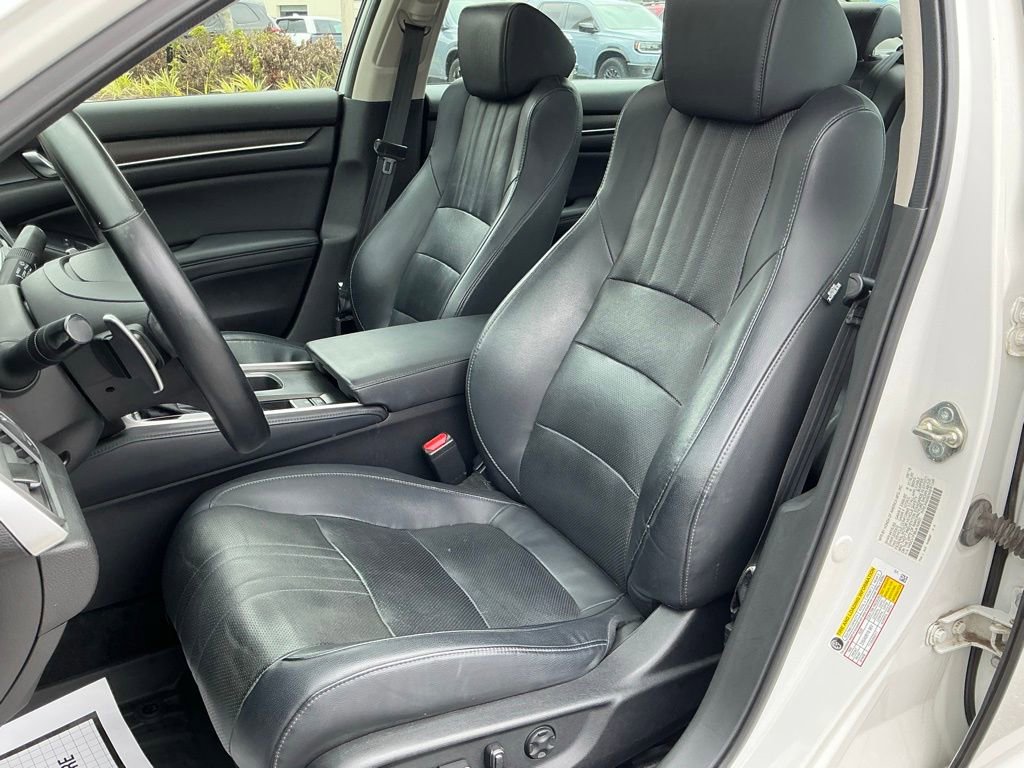 Used 2018 Honda Accord Touring image 29