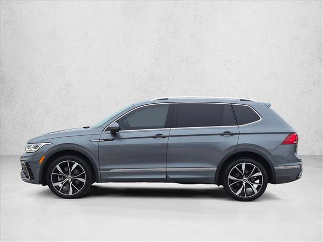 Used 2023 Volkswagen Tiguan SEL R-Line AWD/4WD image 9