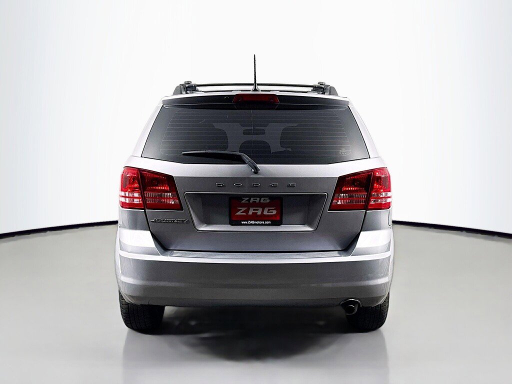 Used 2016 Dodge Journey SE FWD image 4