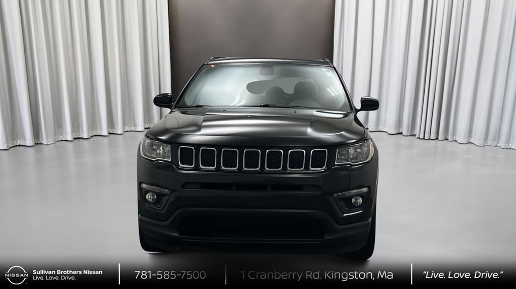 Used 2019 Jeep Compass Latitude w/ Cold Weather Group AWD/4WD image 2