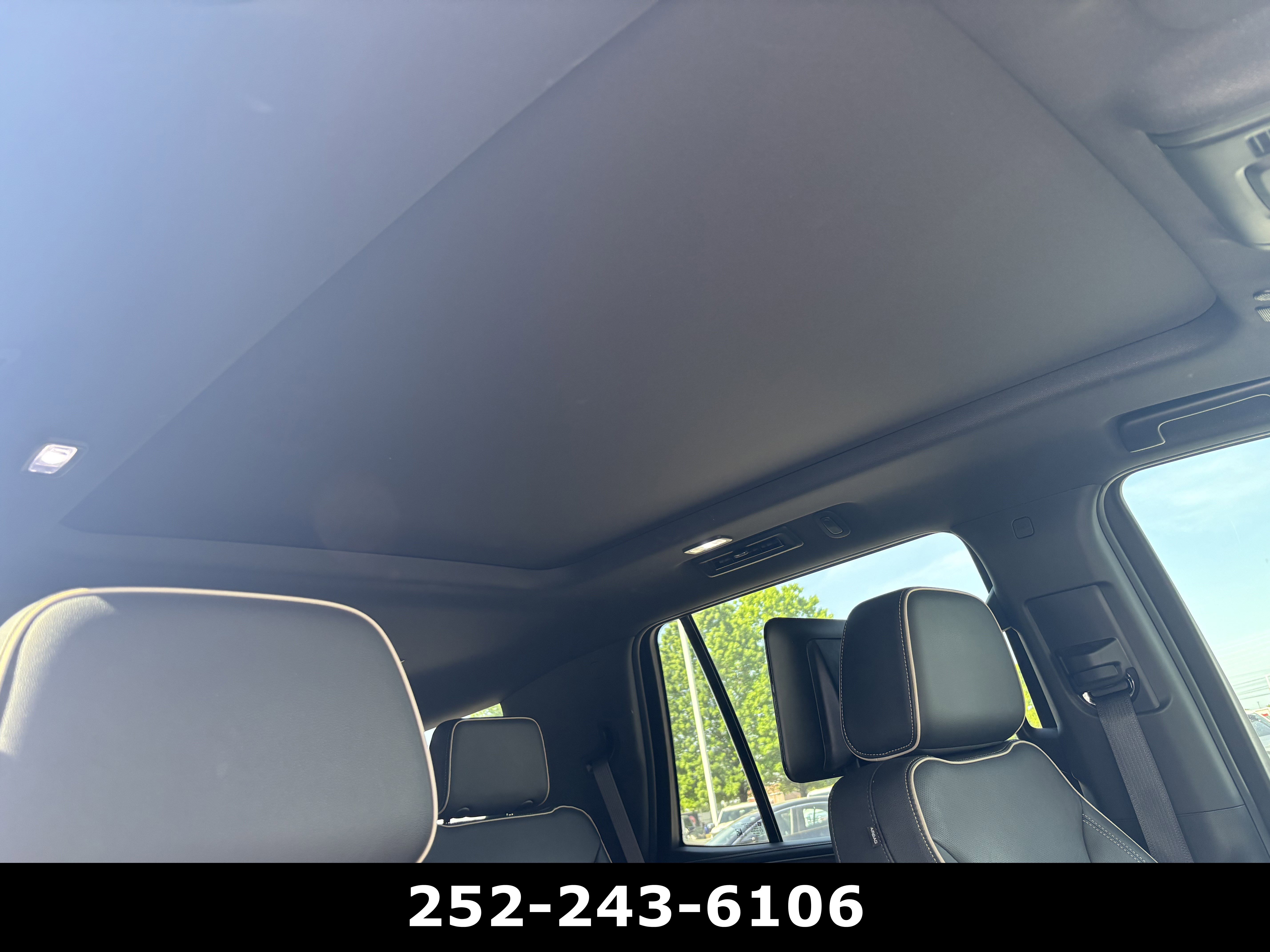 Used 2023 Chevrolet Tahoe Premier w/ Premium Package 2 RWD image 9