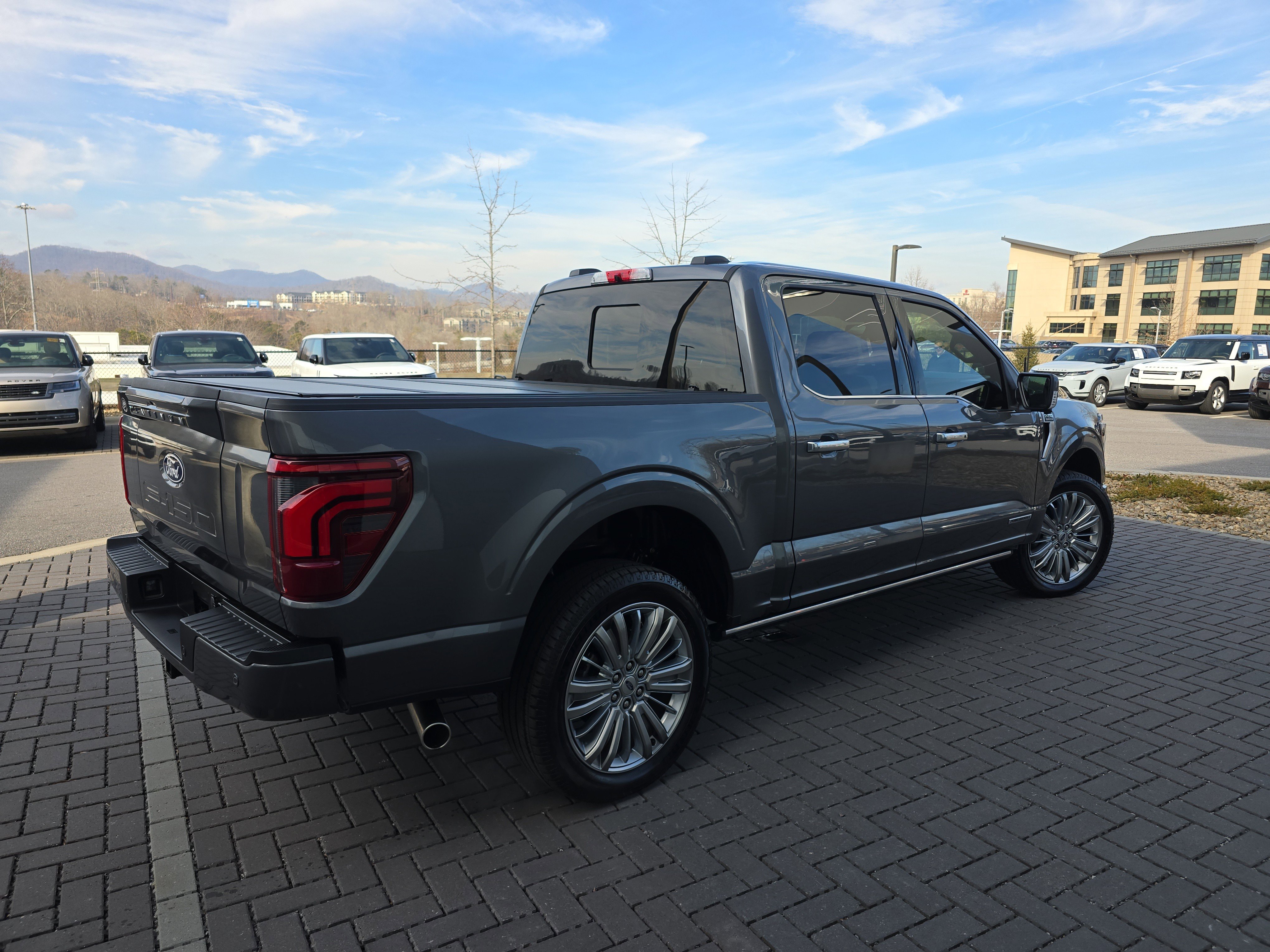 Used 2024 Ford F150 Platinum w/ Equipment Group 703A Plus image 5