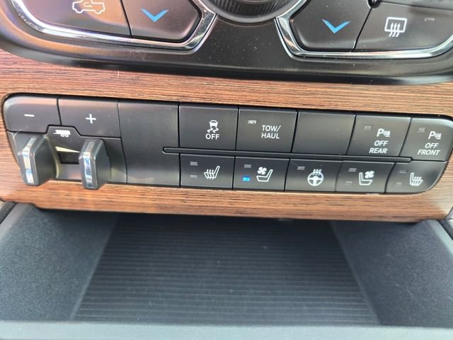 Used 2018 RAM 1500 Laramie w/ Convenience Group image 24