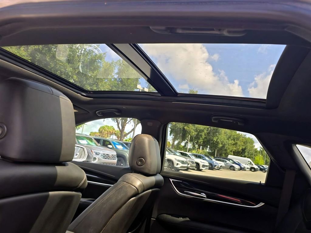 Used 2020 Cadillac XT5 Premium Luxury FWD image 36