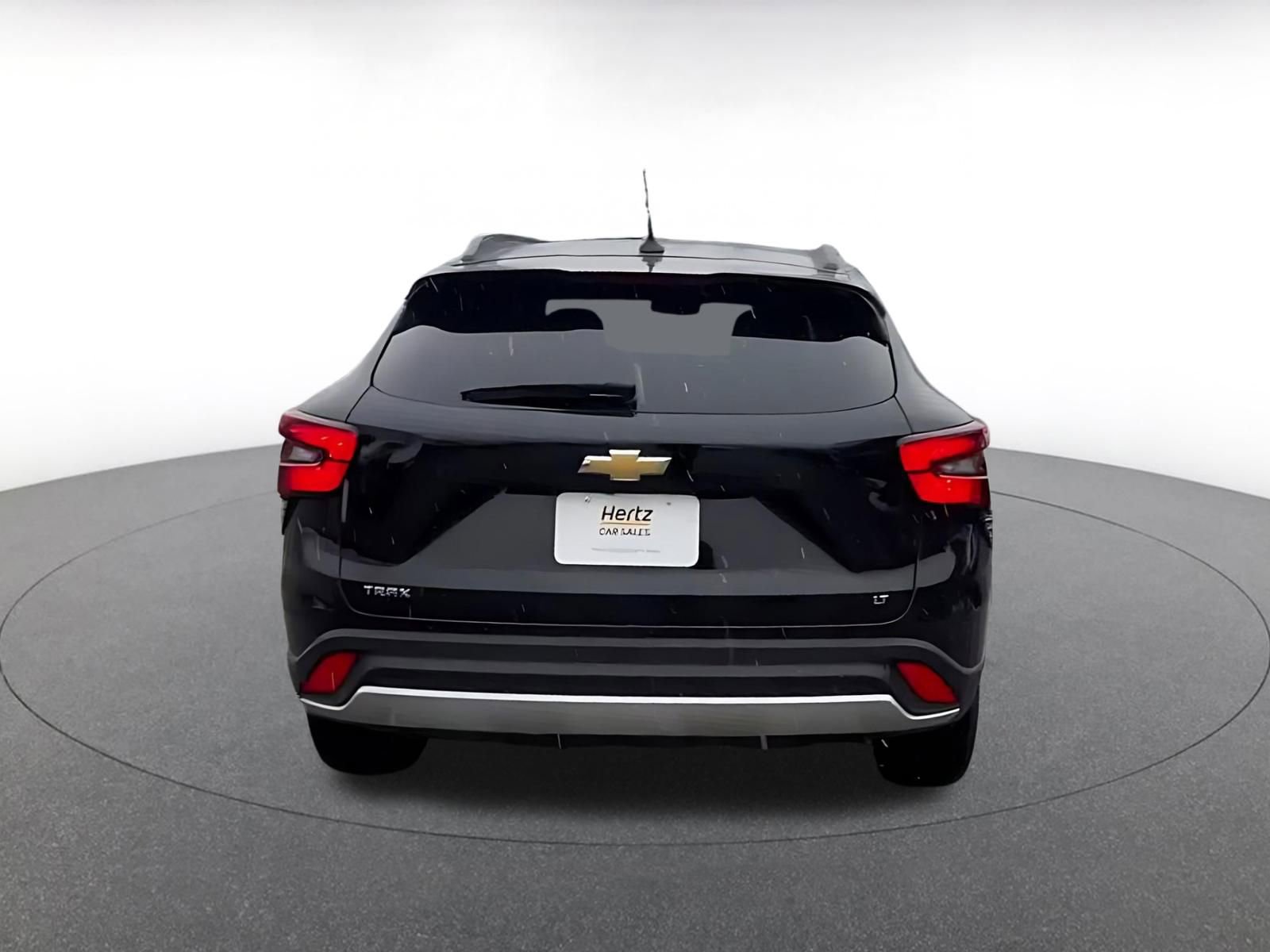 Used 2025 Chevrolet Trax LT w/ LT Convenience Package FWD image 12