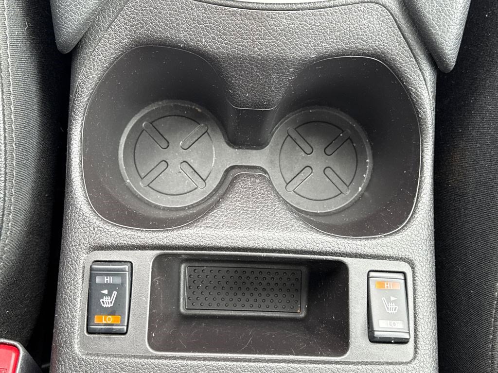 Used 2016 Nissan Rogue SL w/ SL Premium Package image 34