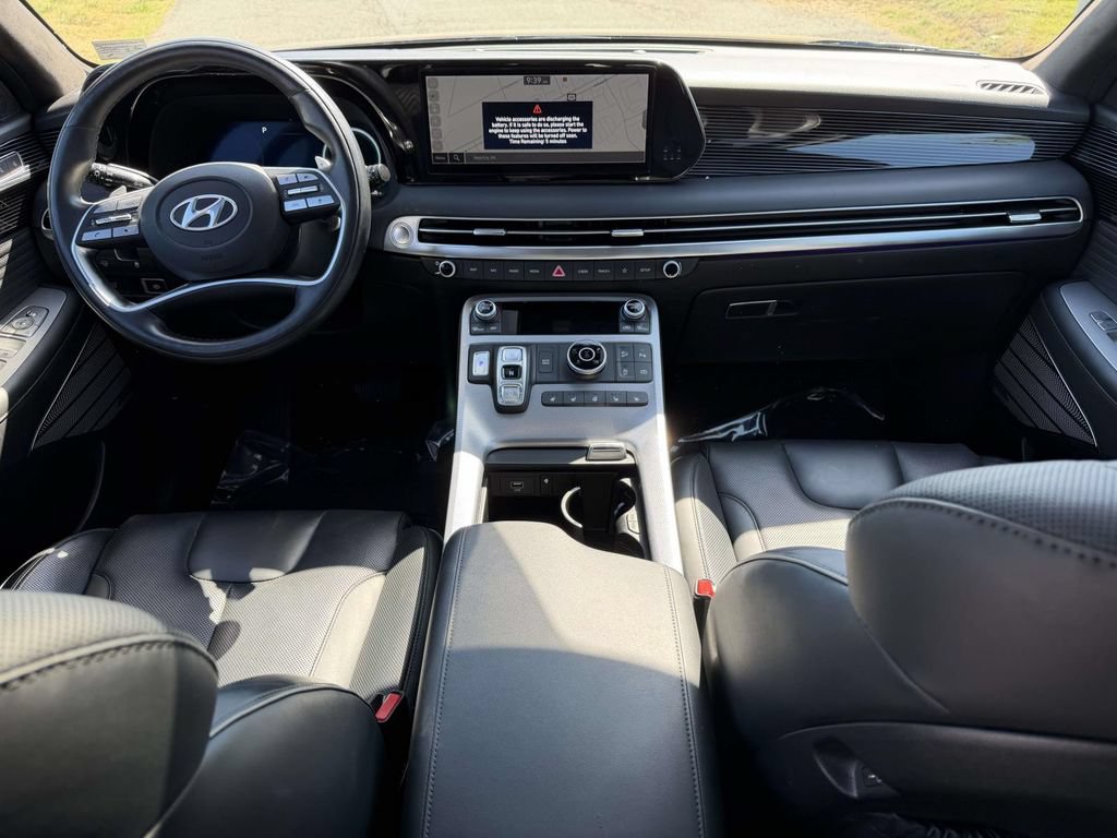 Used 2023 Hyundai Palisade Calligraphy AWD/4WD image 2