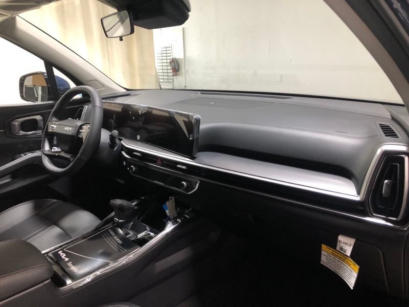 New 2026 Kia Sorento S w/ S Panoramic Sunroof Package FWD image 15