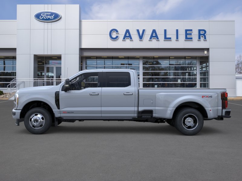 New 2026 Ford F350 Platinum w/ FX4 Off-Road Package AWD/4WD image 3