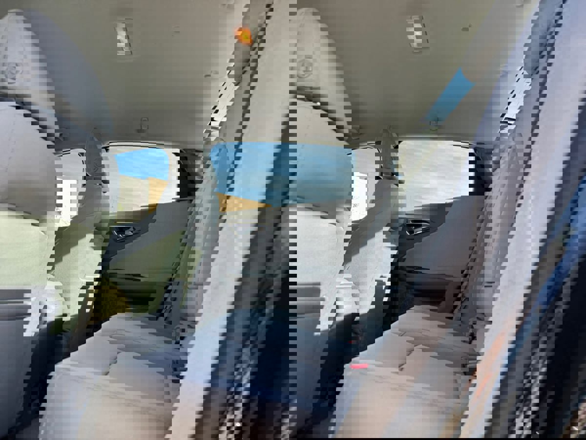 Used 2017 Chevrolet Malibu LS image 17