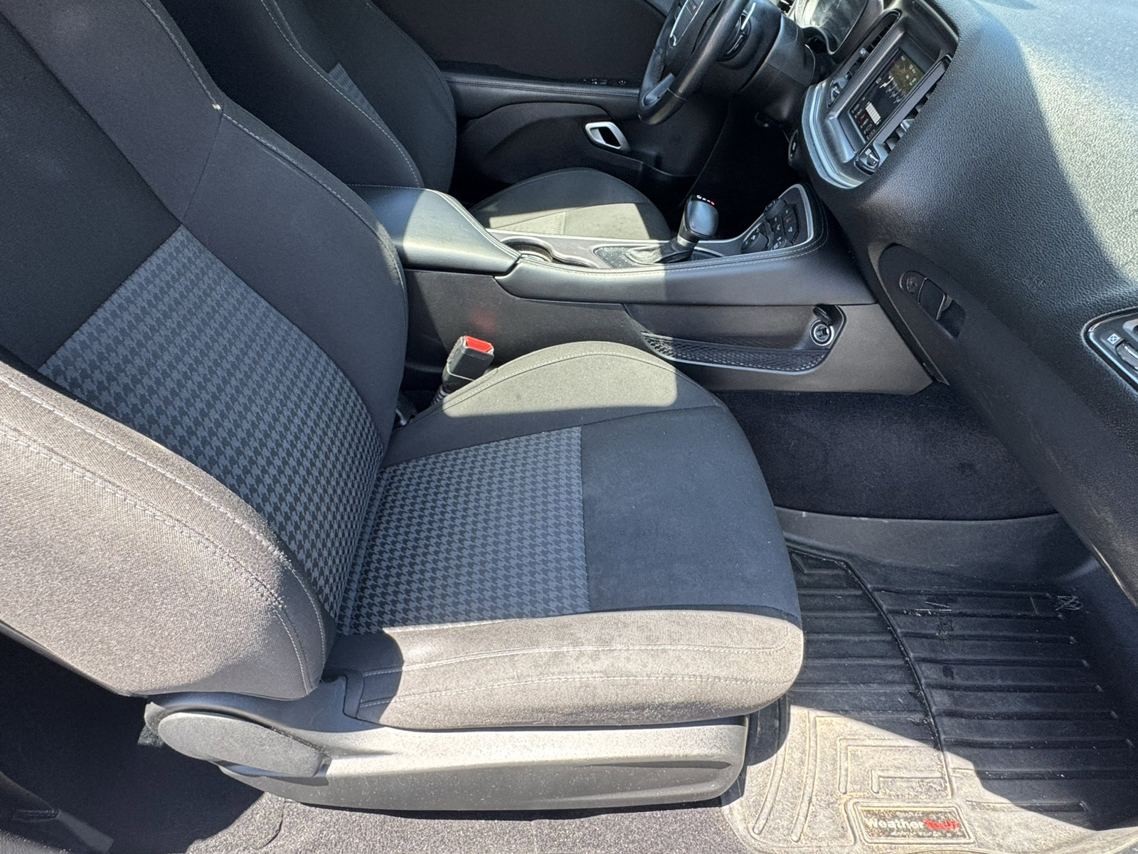Used 2022 Dodge Challenger R/T w/ Blacktop Package RWD image 17