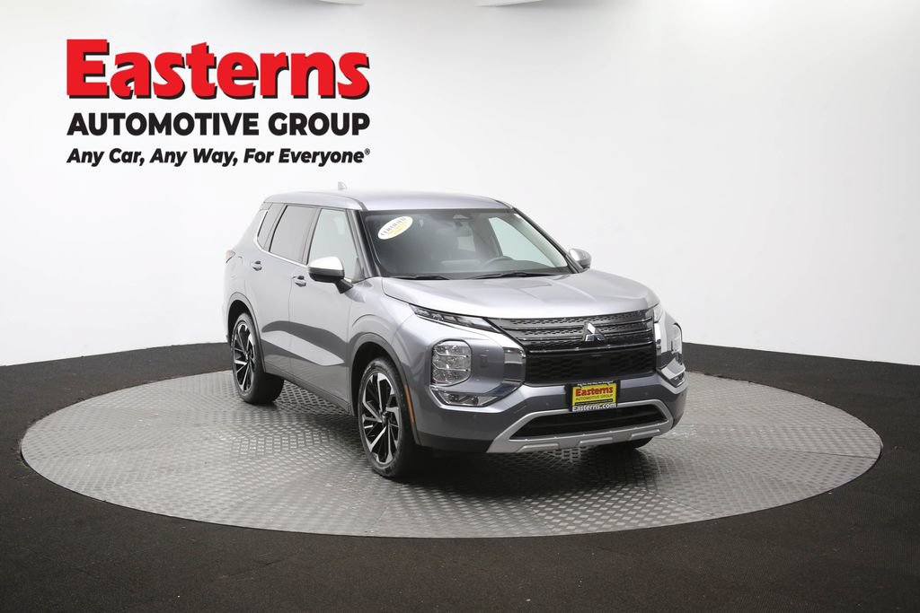 Used 2024 Mitsubishi Outlander SE AWD/4WD image 51