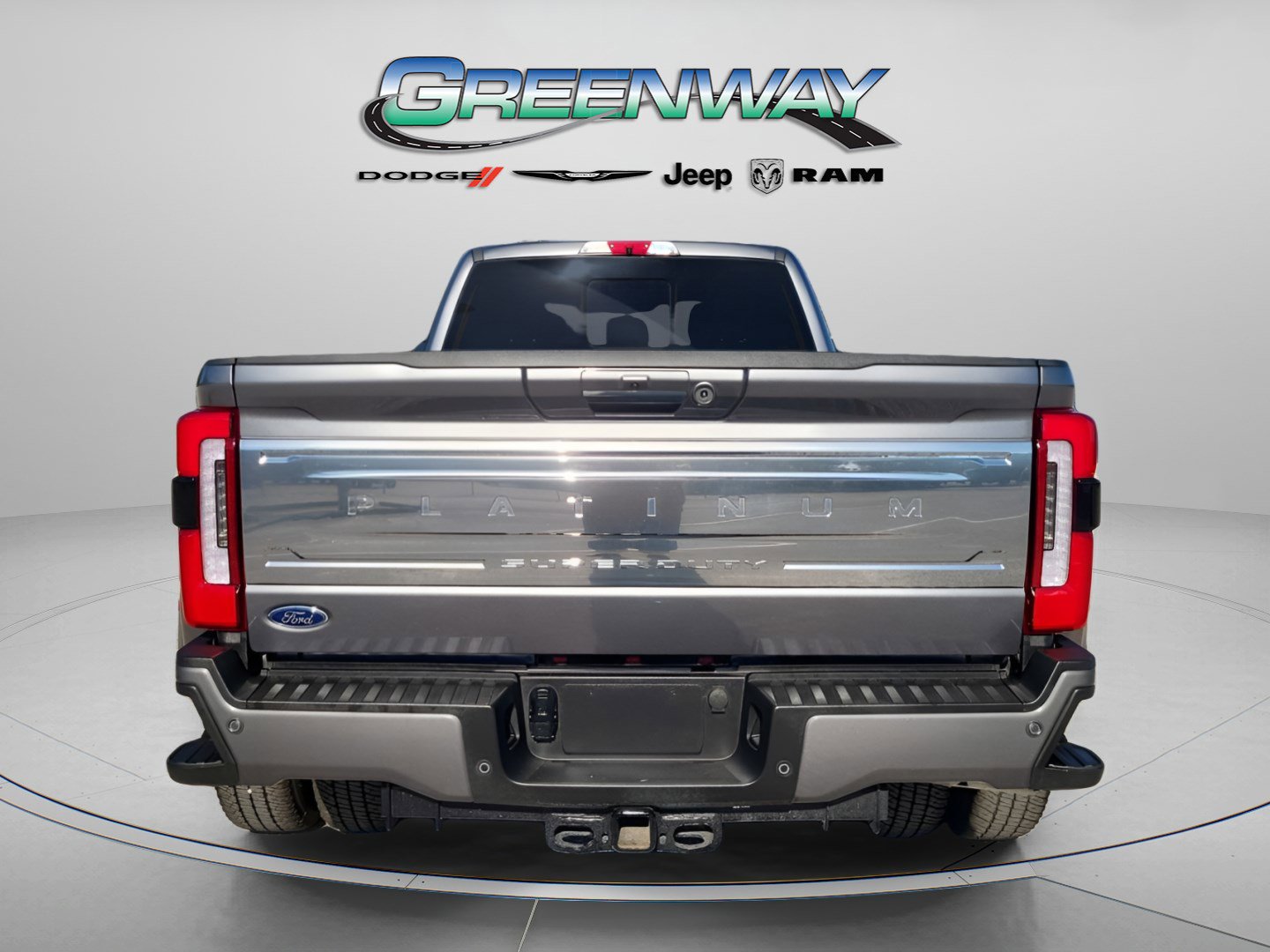 Used 2024 Ford F350 Platinum w/ FX4 Off-Road Package image 2