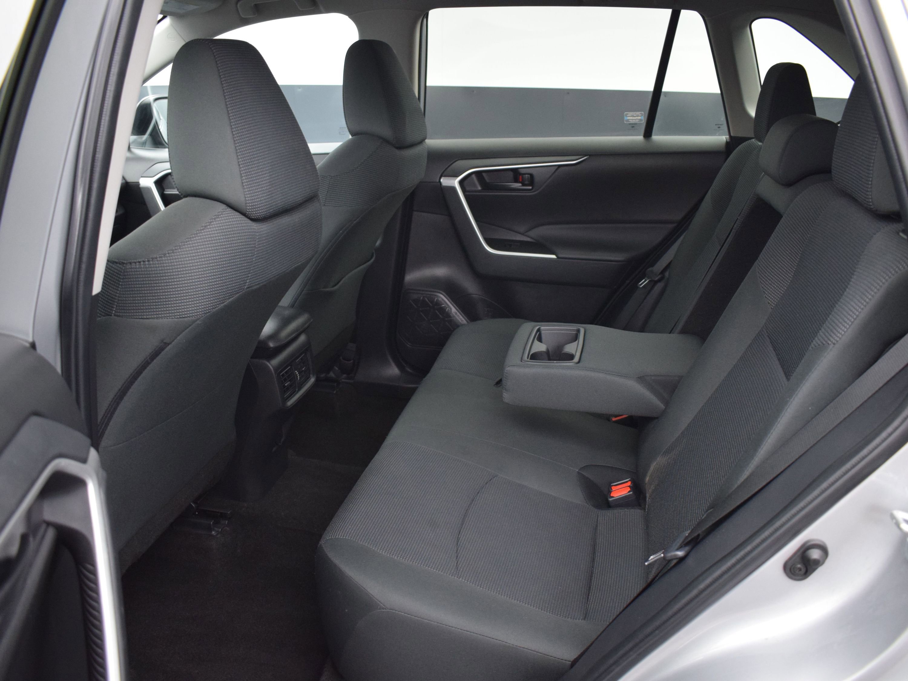 Used 2024 Toyota RAV4 LE AWD/4WD image 12