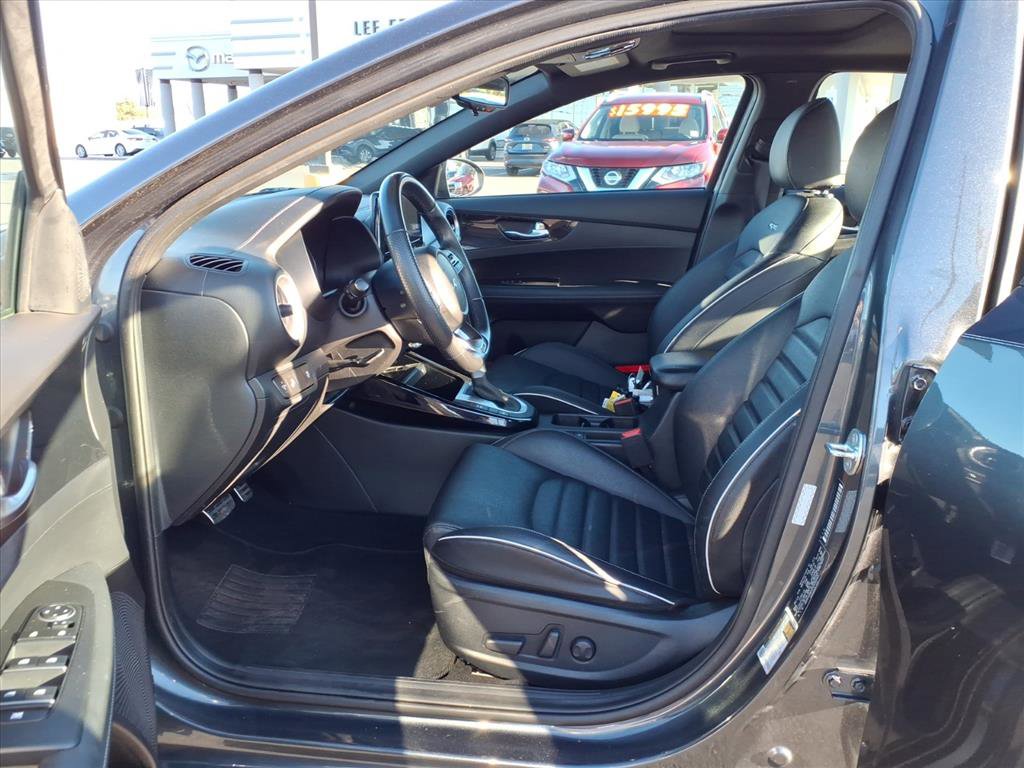 Used 2023 Kia Forte GT-Line w/ GT-Line Premium Package image 13