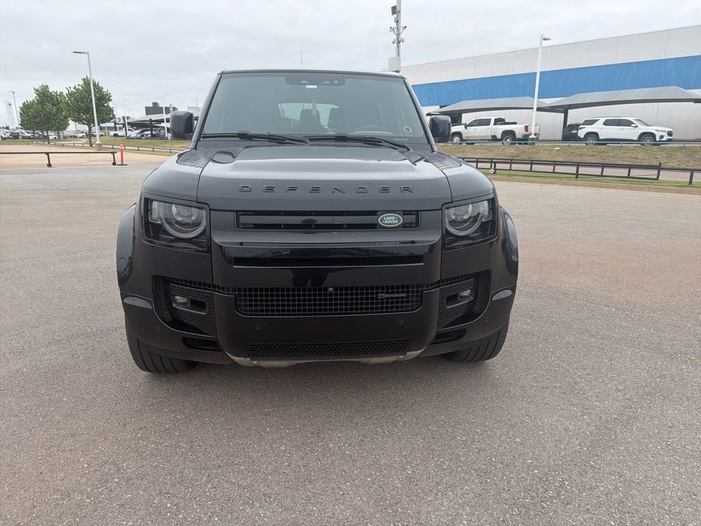 Used 2023 Land Rover Defender 130 X-Dynamic SE AWD/4WD image 5