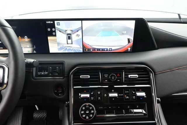 Used 2025 Nissan Armada PRO-4X w/ Pro-4X Premium Package AWD/4WD image 8