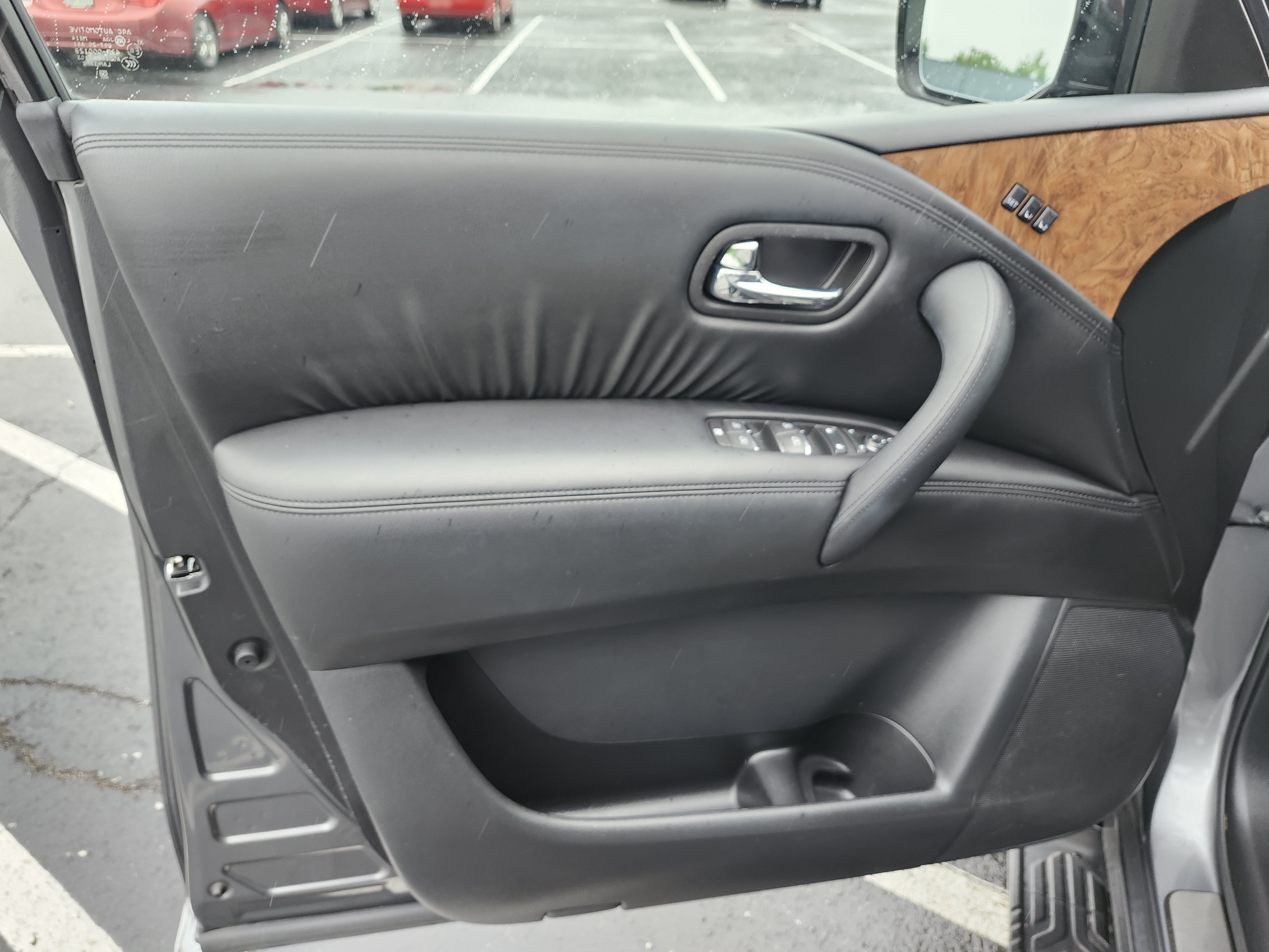 Used 2023 Nissan Armada SL w/ Captain's Chairs Package AWD/4WD image 30