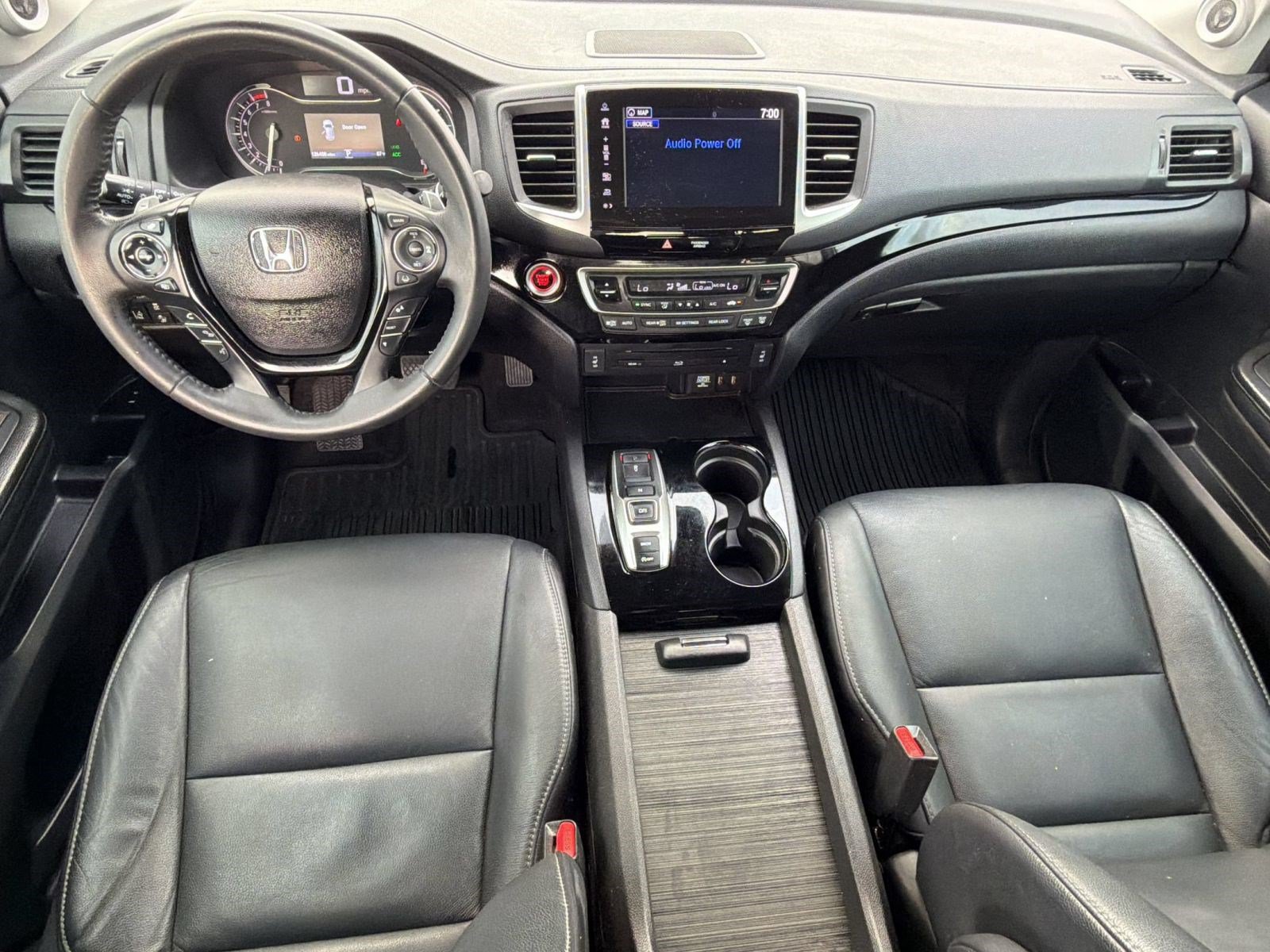 Used 2018 Honda Pilot Touring image 32