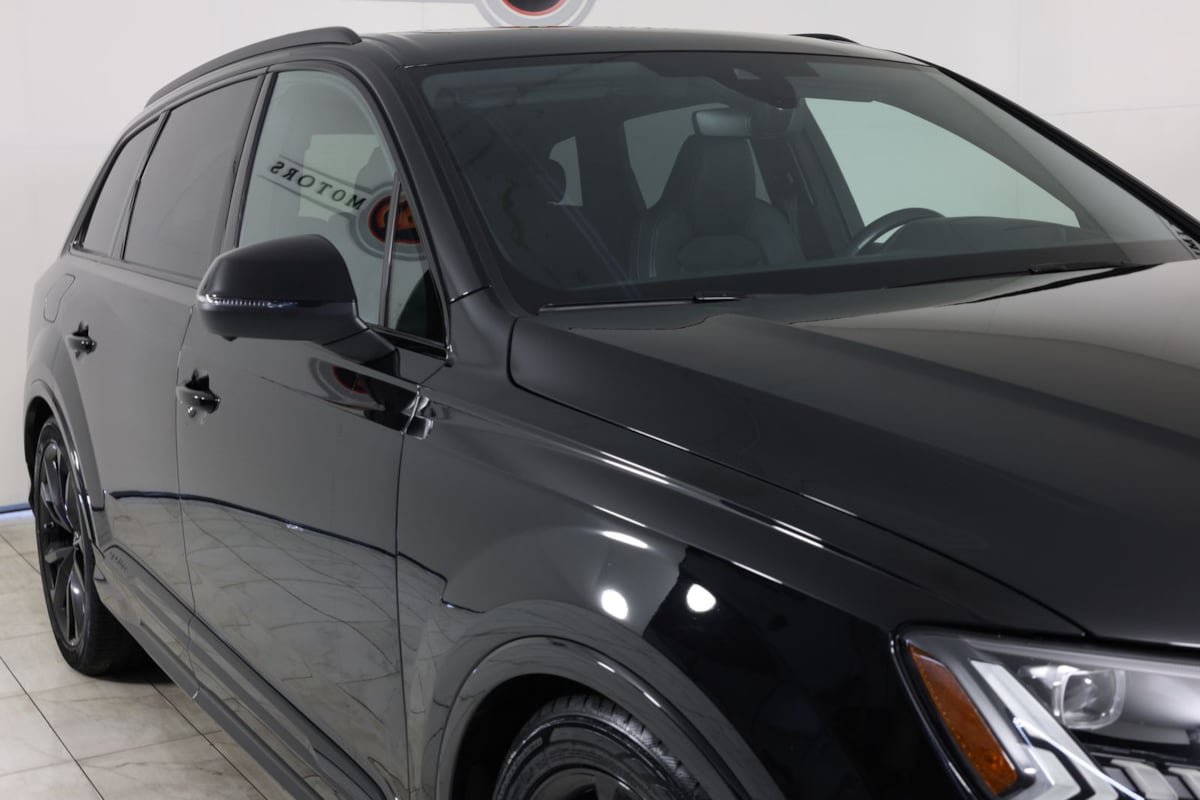Used 2023 Audi SQ7 Prestige AWD/4WD image 38