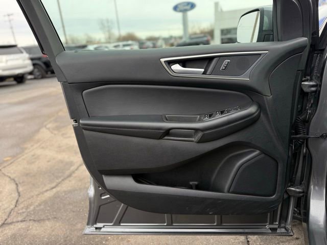 Certified 2024 Ford Edge SEL image 10