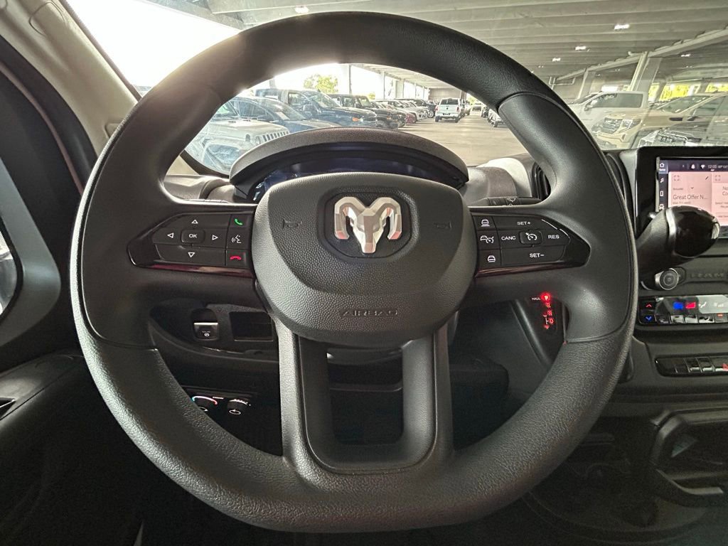 Used 2023 RAM ProMaster 2500 image 15