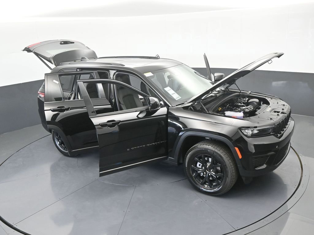 New 2025 Jeep Grand Cherokee Laredo image 62