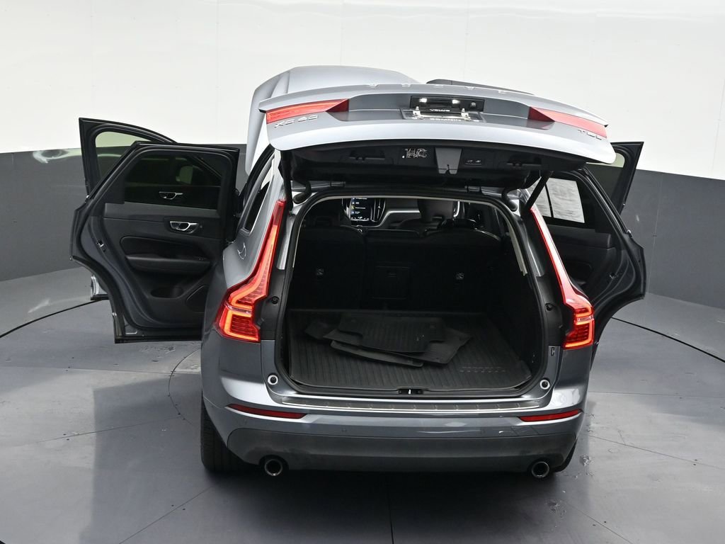 Used 2019 Volvo XC60 T8 Momentum w/ Premium Package image 34