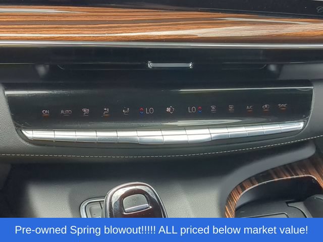 Used 2023 Cadillac Escalade Premium Luxury w/ Performance Package AWD/4WD image 34