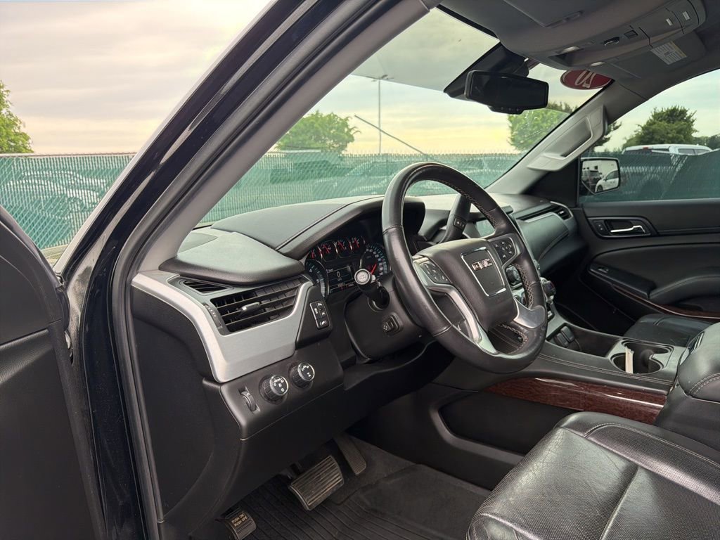 Used 2020 GMC Yukon SLT AWD/4WD image 10