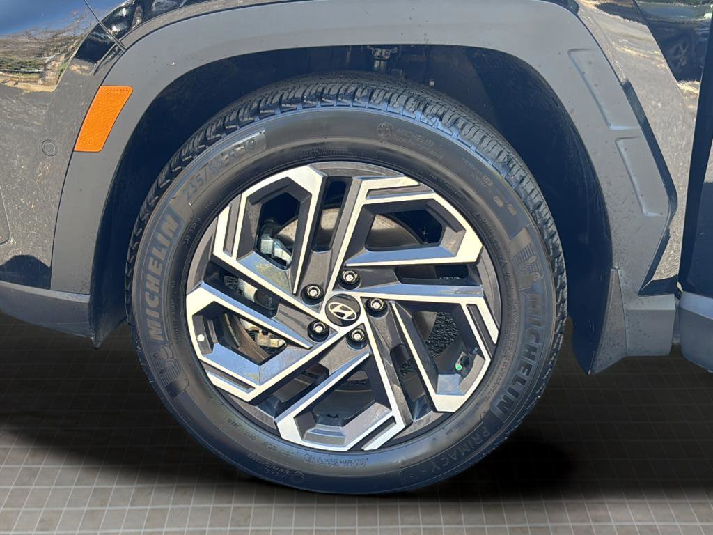 Certified 2025 Hyundai Tucson Limited image 46