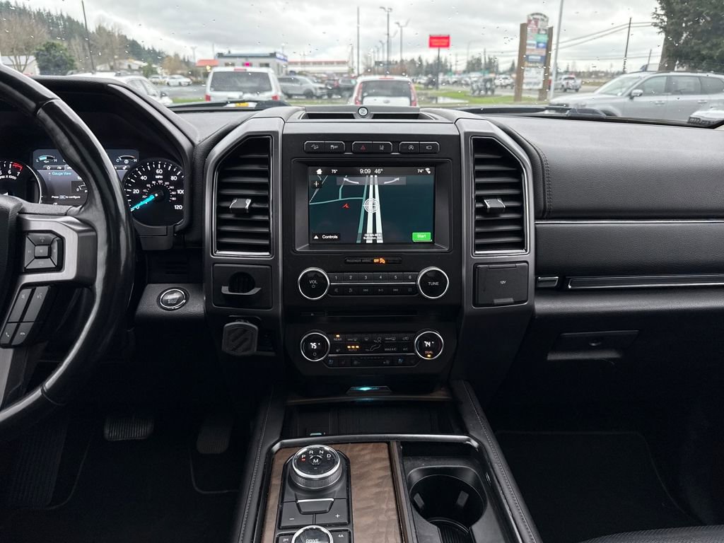 Used 2018 Ford Expedition Platinum image 26