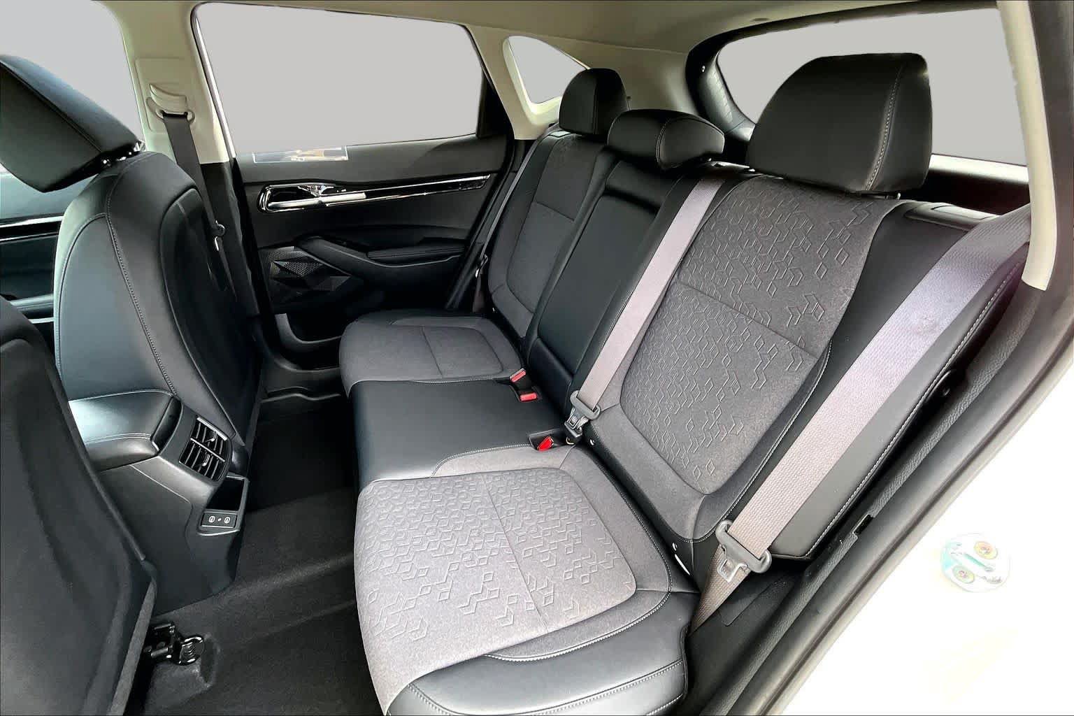Used 2024 Kia Seltos S FWD image 18