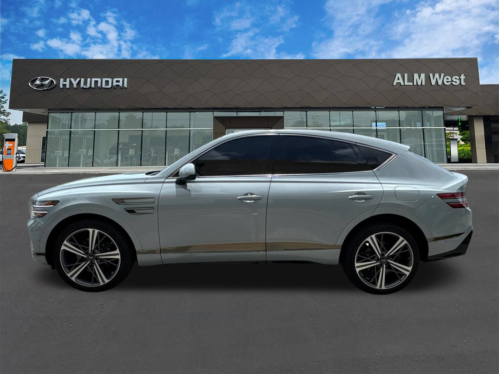 Used 2025 Genesis GV80 3.5T e-SC AWD/4WD image 8