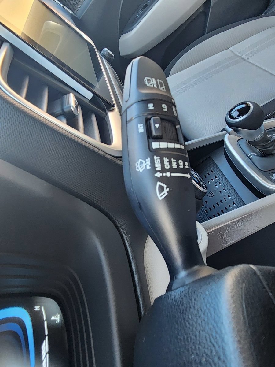 New 2026 Hyundai Venue SEL FWD image 15