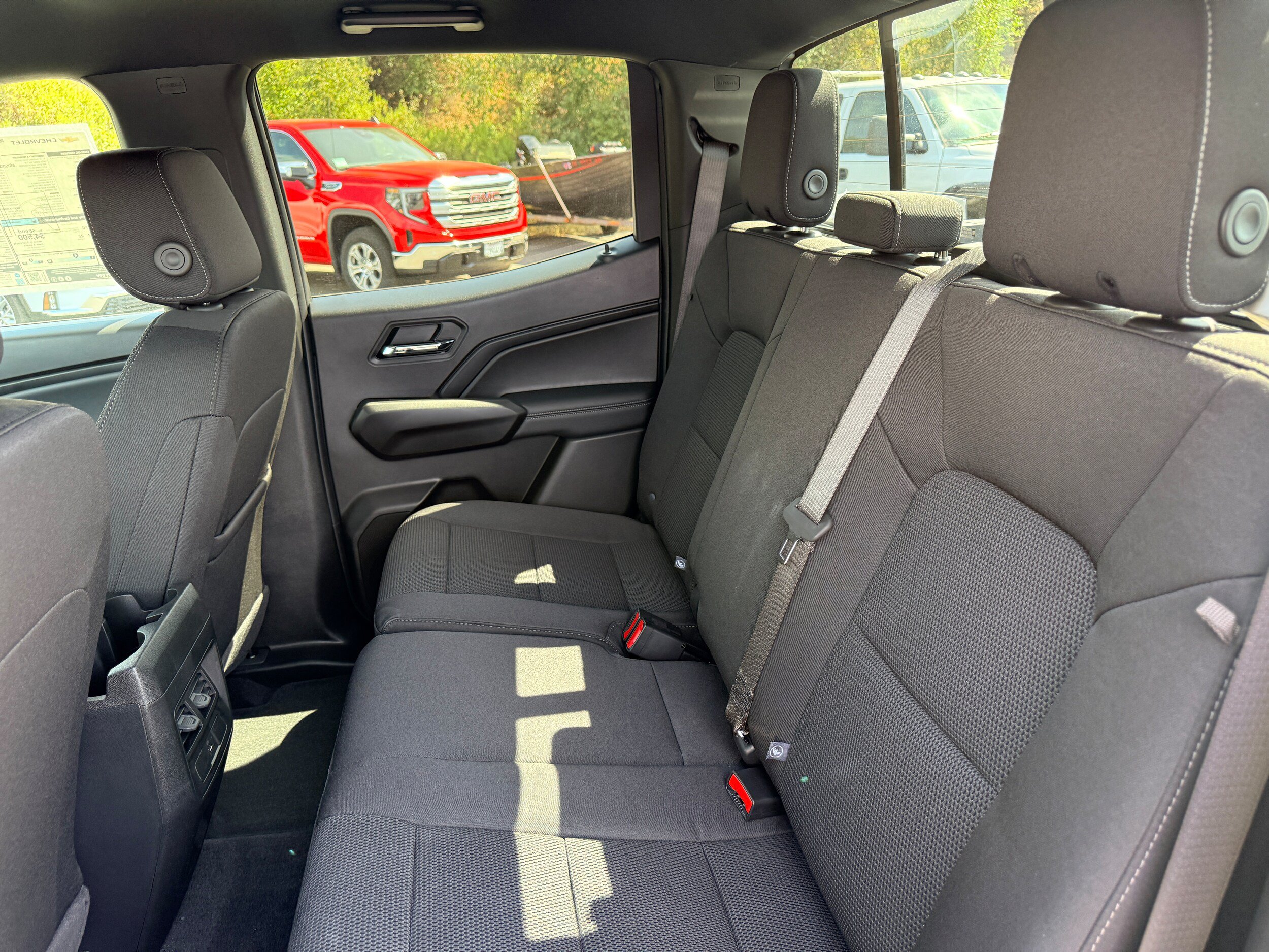 New 2026 Chevrolet Colorado LT w/ Advanced Trailering Package AWD/4WD image 8