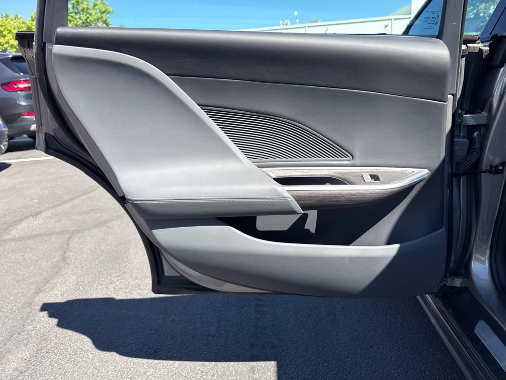 Used 2024 Lucid Air Touring AWD/4WD image 17