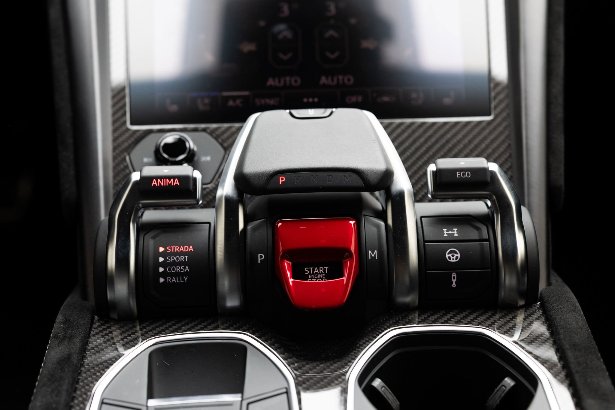 Used 2024 Lamborghini Urus Performante image 25