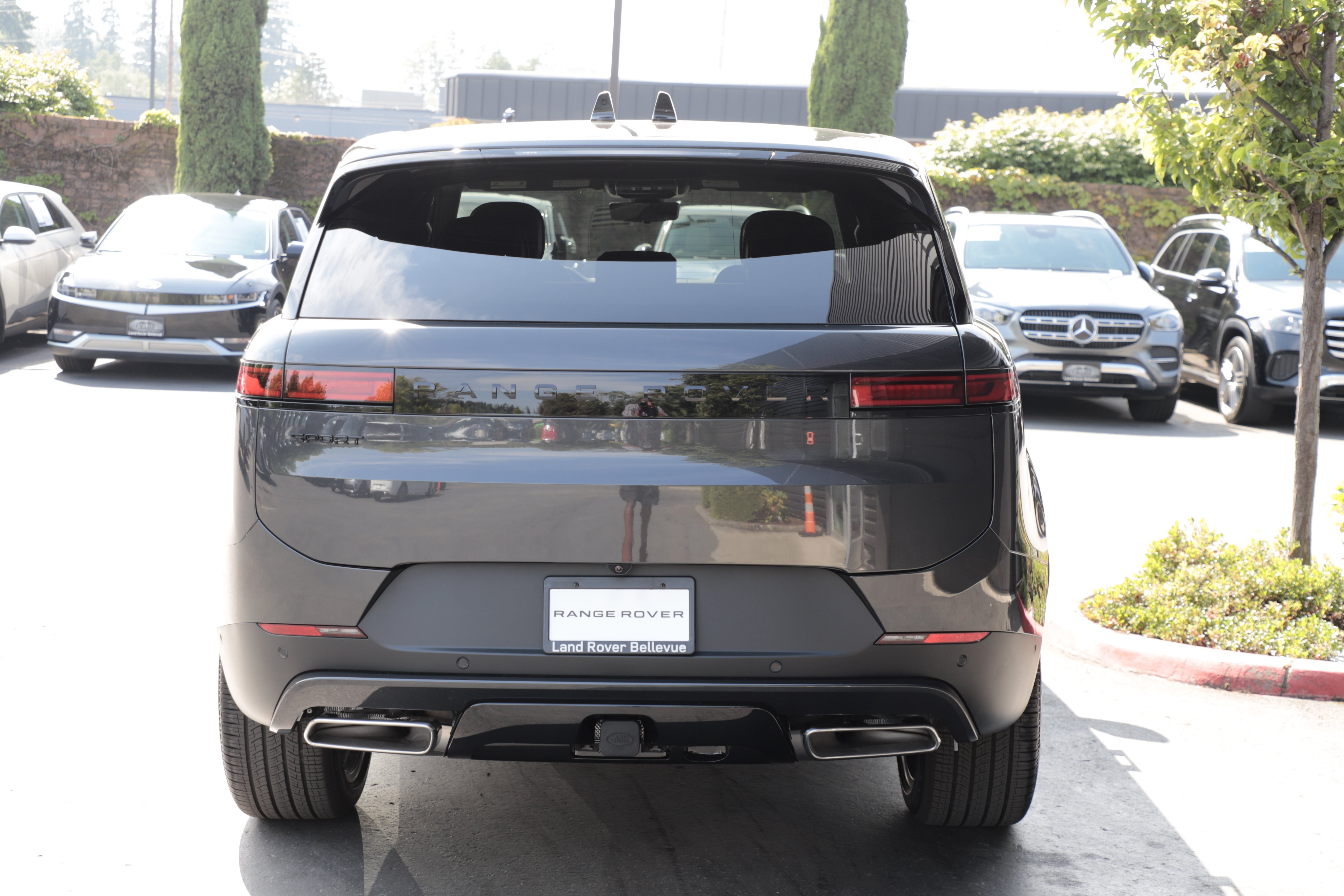 New 2026 Land Rover Range Rover Sport SE AWD/4WD image 5